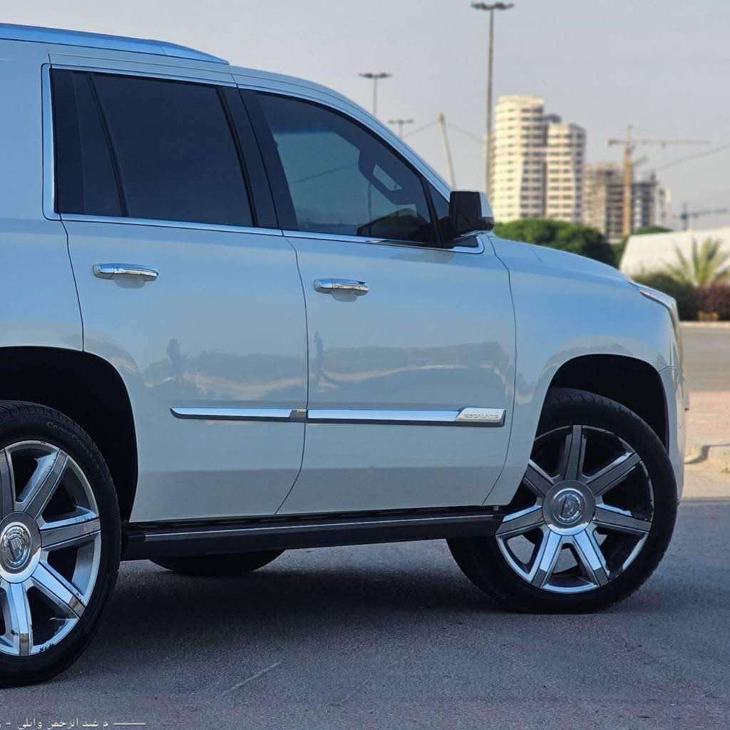 Cadillac Escalade Paltinum - دمشق - صورة 3