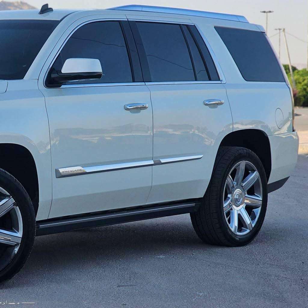 Cadillac Escalade Paltinum - دمشق - صورة 5