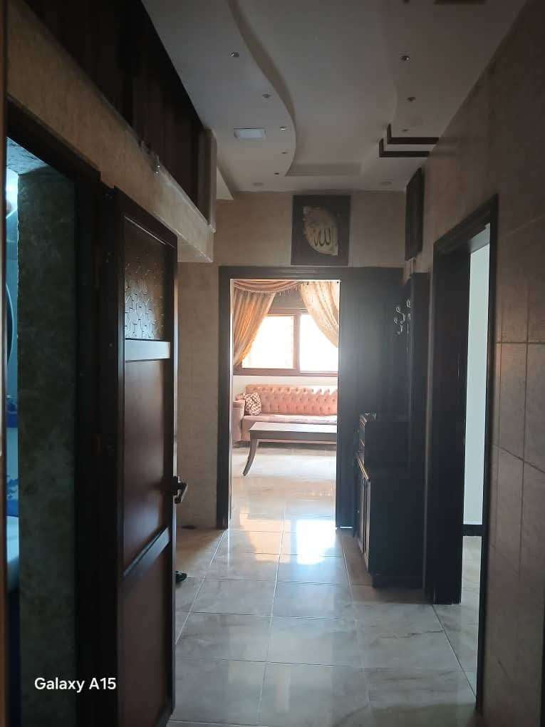 شقة سكنية ببناء حديث تلبيس حجر باللاذقية - اللاذقية