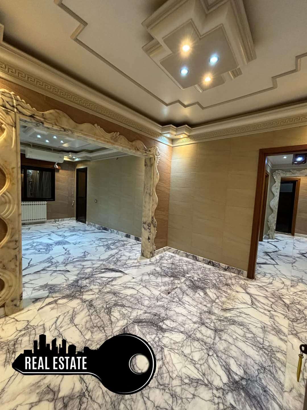 شقة للبيع تصميم راقي بدمشق - دمشق