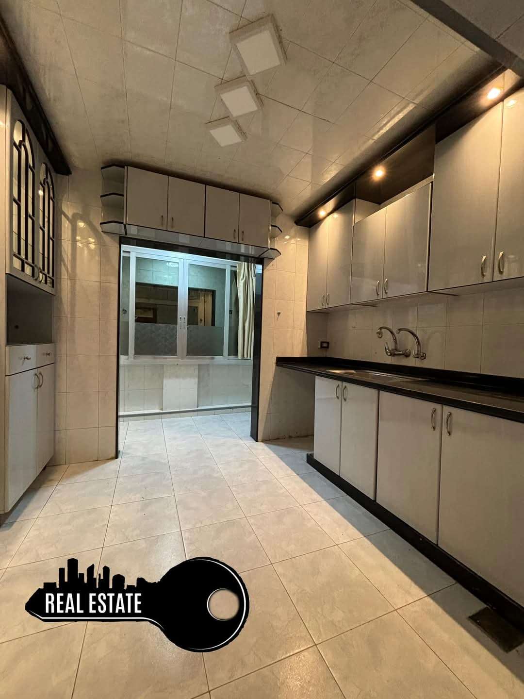 شقة للبيع تصميم راقي بدمشق - دمشق - صورة 3
