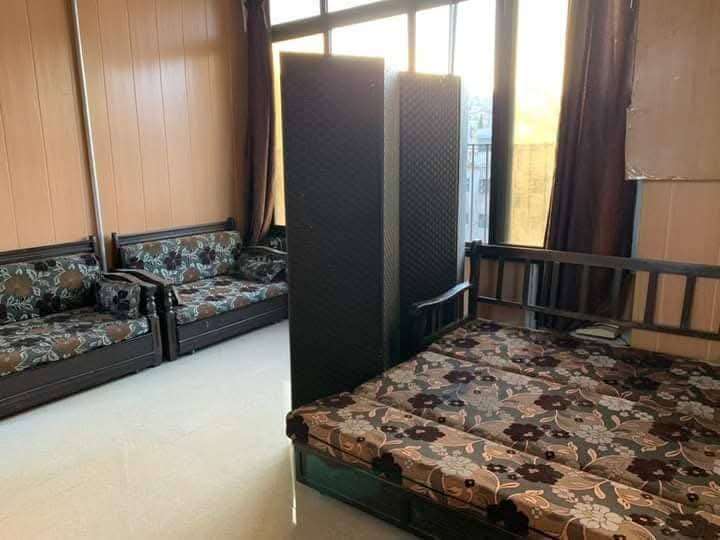 للايجار سويت مزه طلعة الاسكان - دمشق