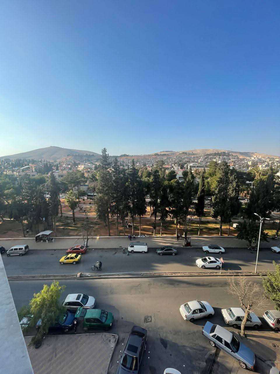 للبيع بسعر مغري جدا بالمزةاتوستراد - دمشق - صورة 2