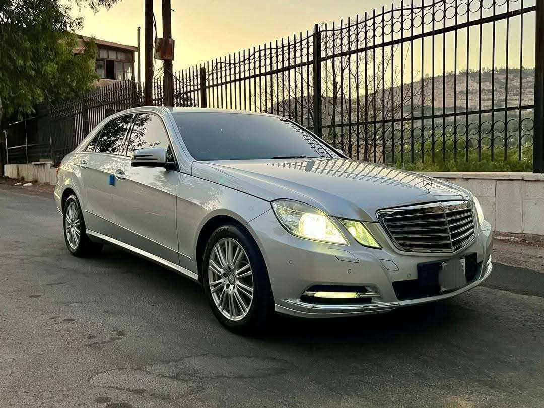 Mercedes E300 - دمشق