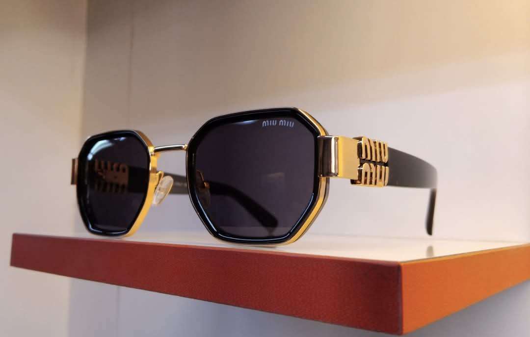 Miu Miu نضارات - اللاذقية - صورة 2
