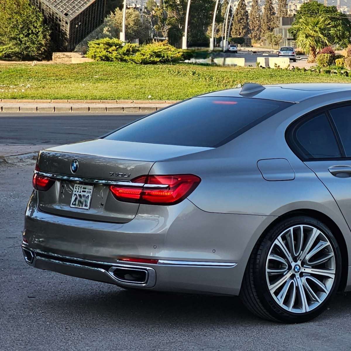 BMW 740 li - دمشق - صورة 2