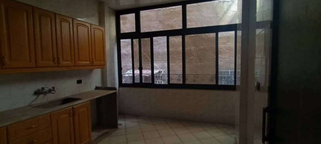 شقه سكنيه 120م - دمشق