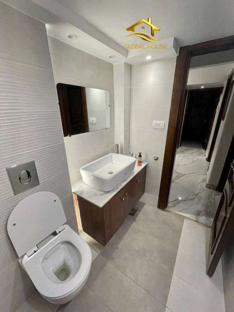 شقه سكنيه مع حديقه 250 م - دمشق - صورة 4