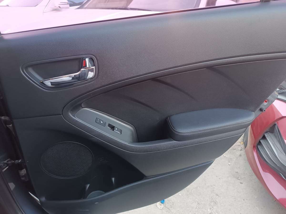 Kia K3 2014 - دمشق - صورة 5