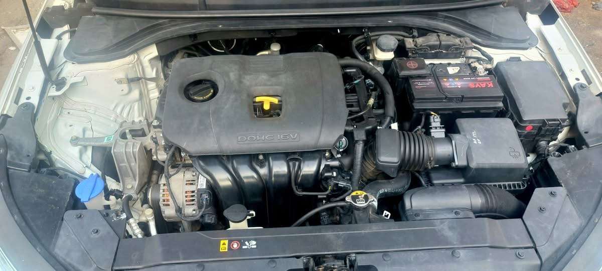 Hyundai Elantra - دمشق - صورة 4