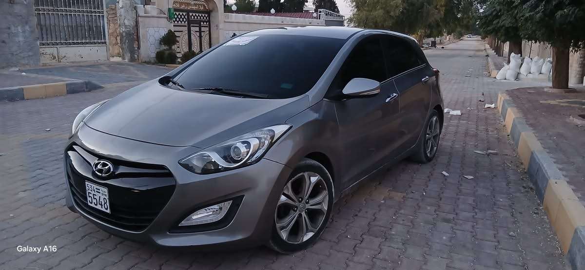 Hyundai I30 - بنش