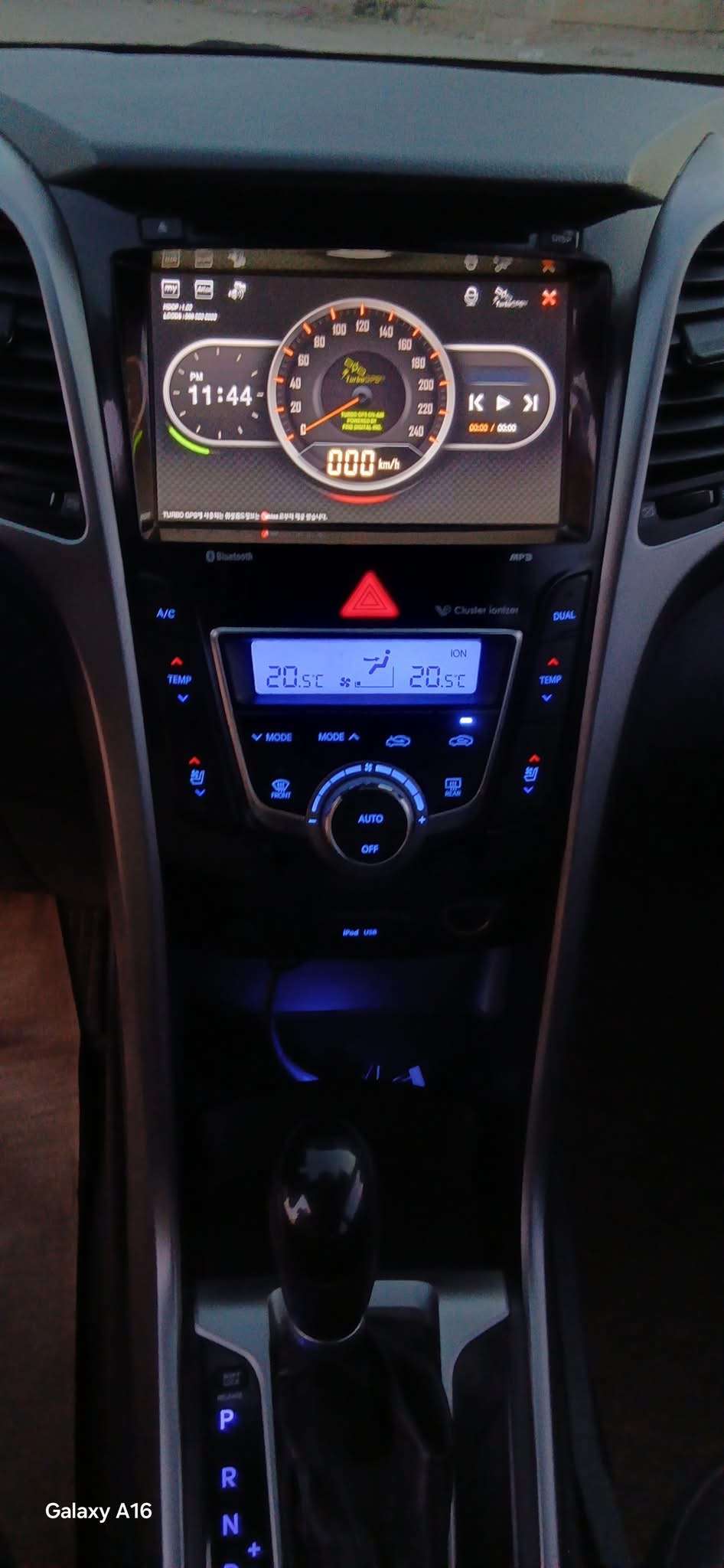 Hyundai I30 - بنش - صورة 4