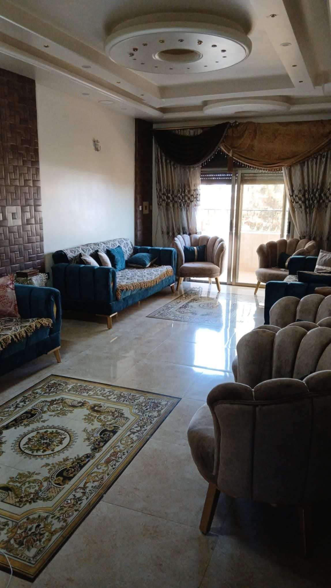 شقه سكنيه 130 م - اللاذقية