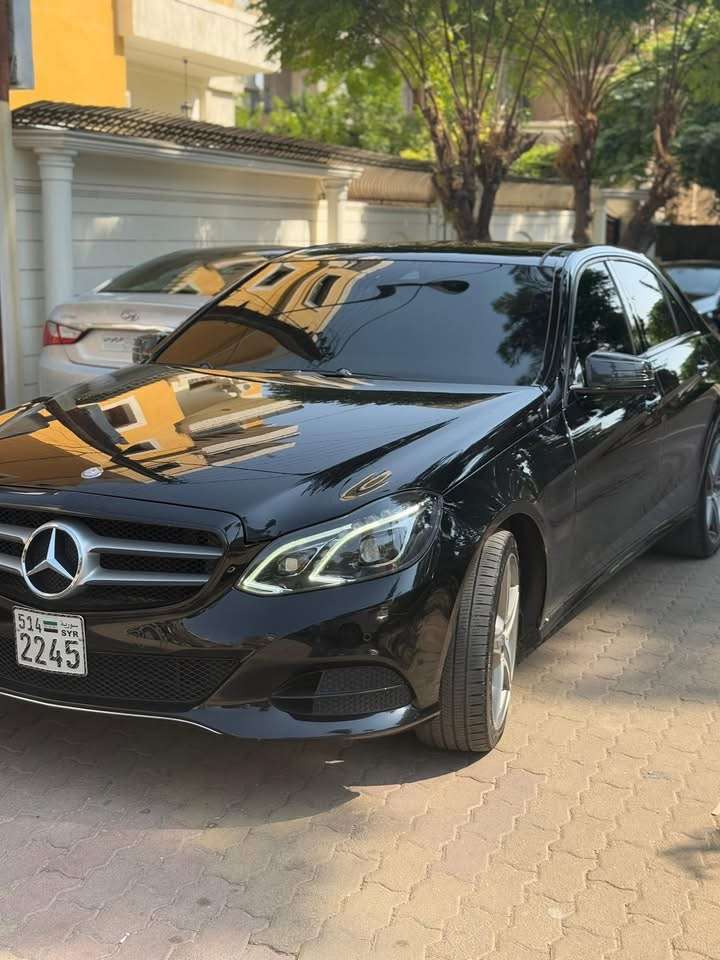مرسيدس 300 E - دمشق