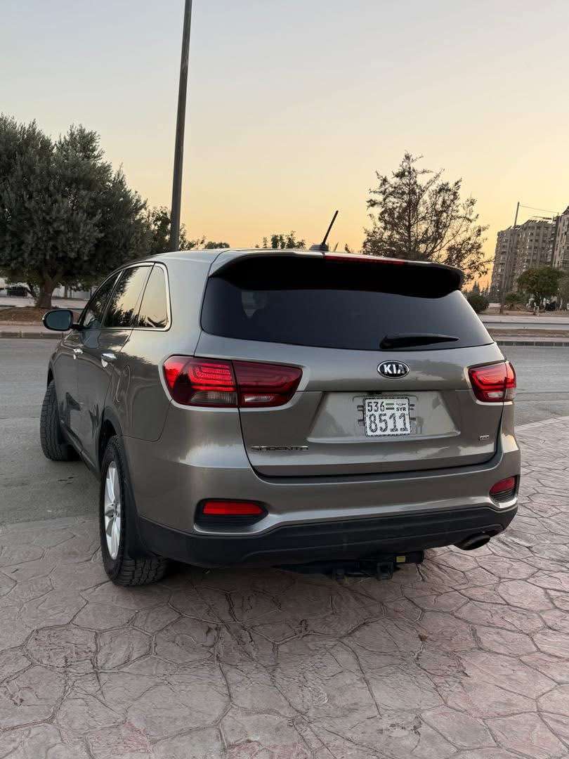 Kia Sorento - دمشق - صورة 3