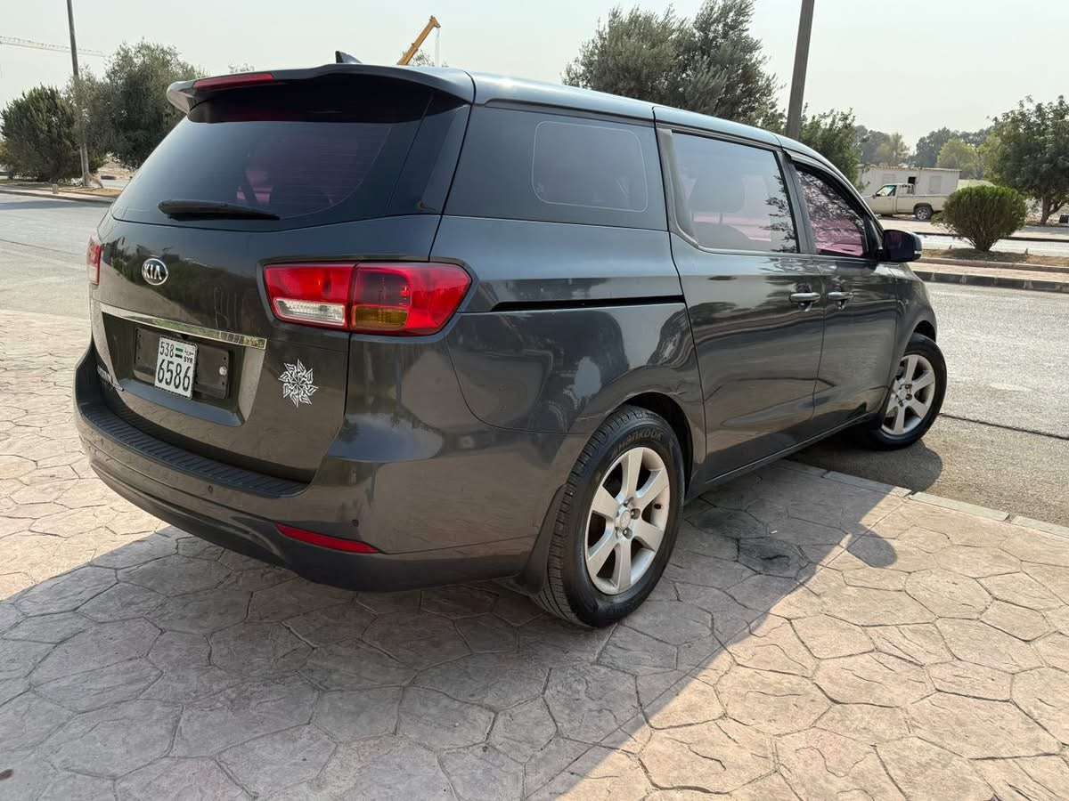 Kia Carnival - دمشق - صورة 3