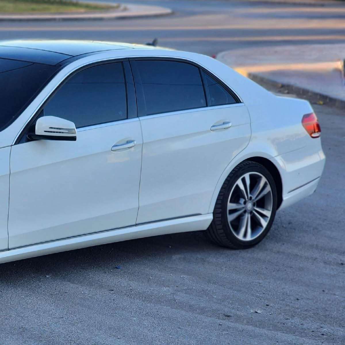 Mercedes Benz E300 - دمشق - صورة 2
