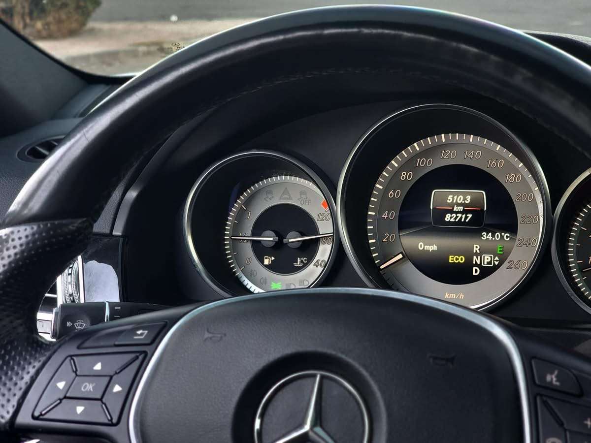 Mercedes Benz E300 - دمشق - صورة 6