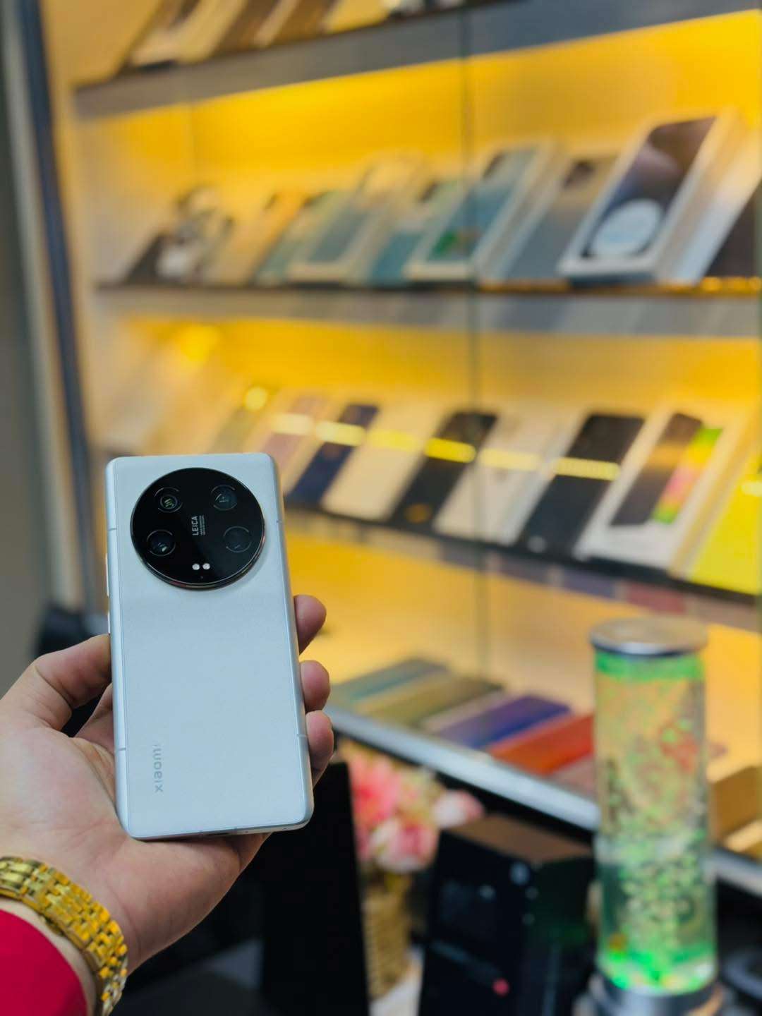 MI 13 Ultra - إدلب