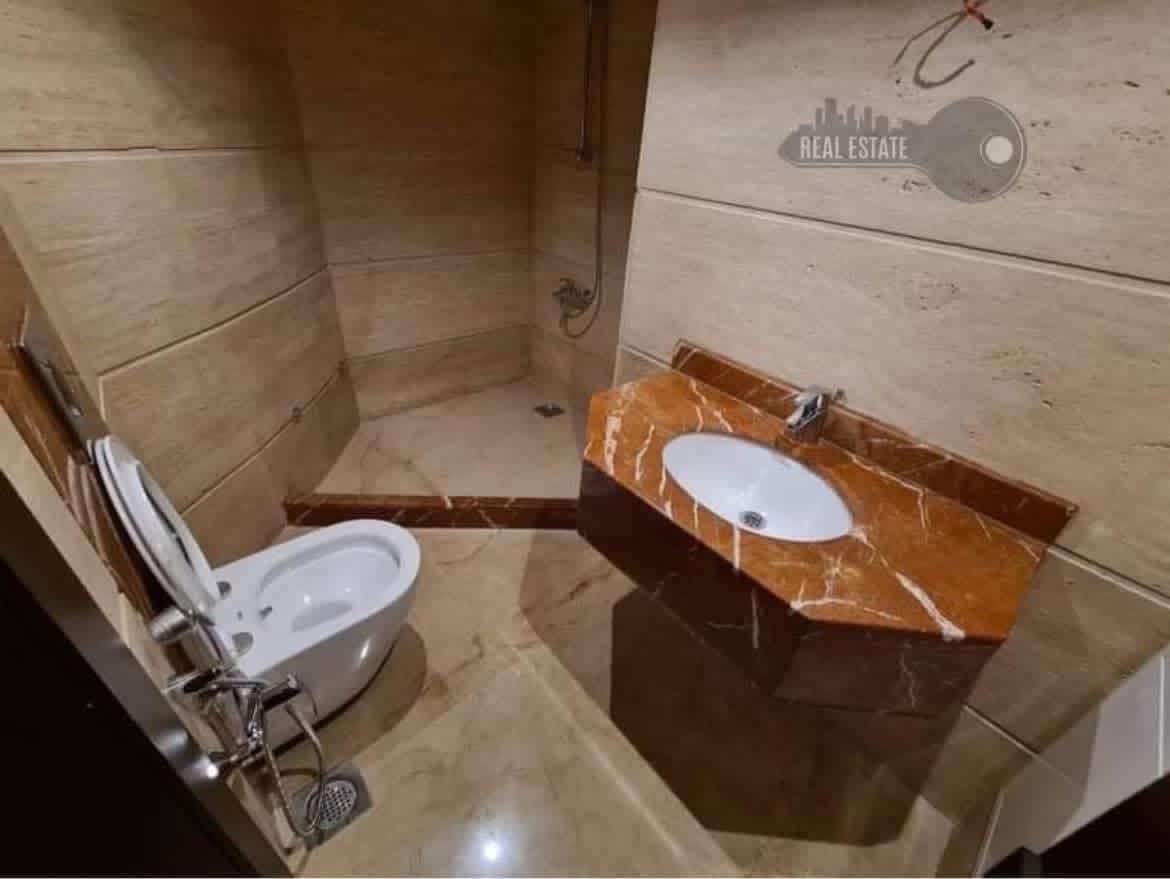 شقه بمساحة 235 م مع حديقه وتراس - دمشق - صورة 4