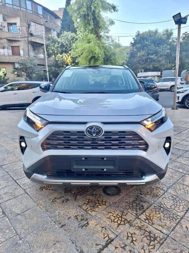 تويوتا RAV 4 - دمشق