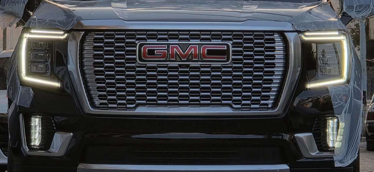 GMC Yukon Denali - حماة