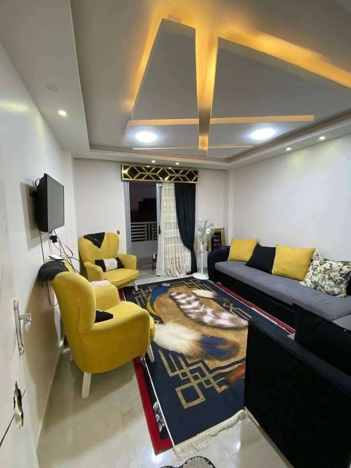 شقة سكنية بمساحة 215 م - دمشق