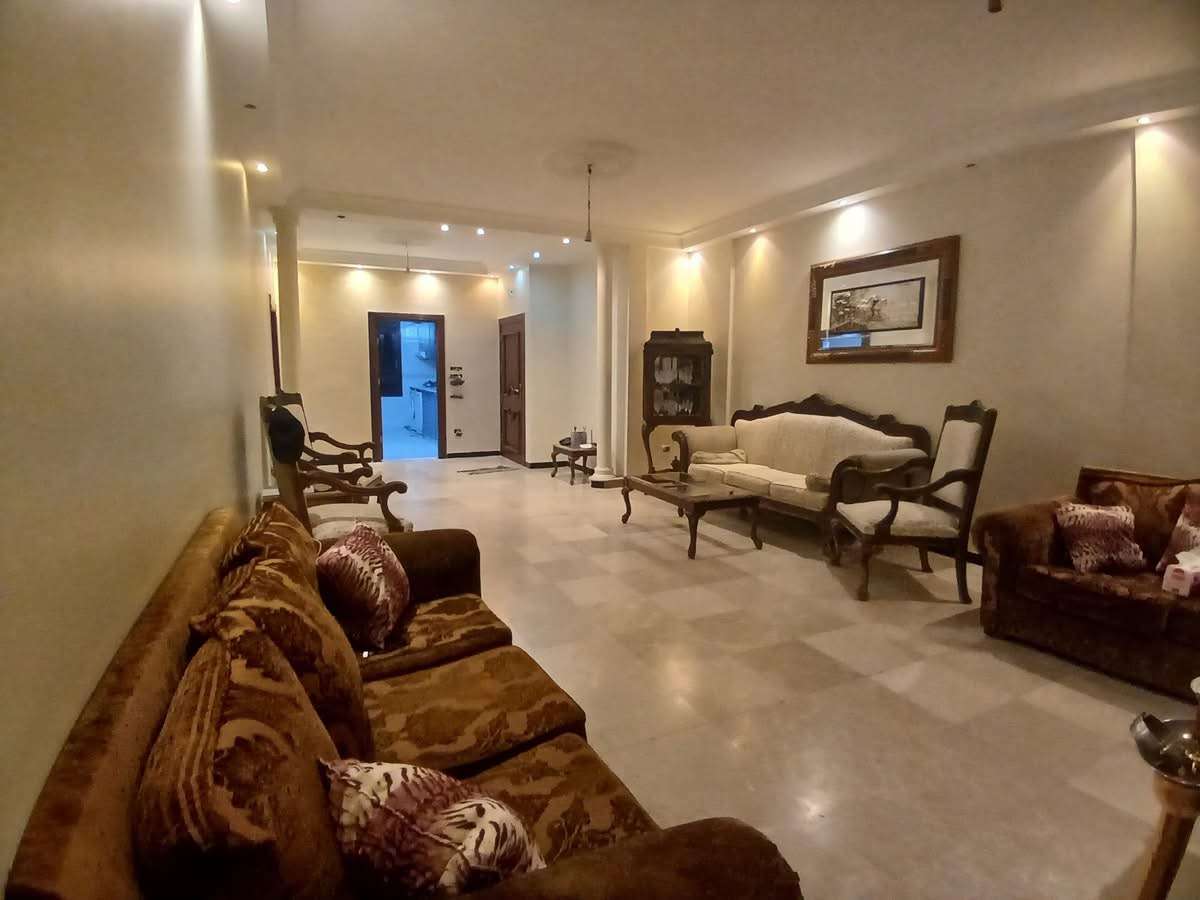 شقة سكنية مساحة 140 - اللاذقية