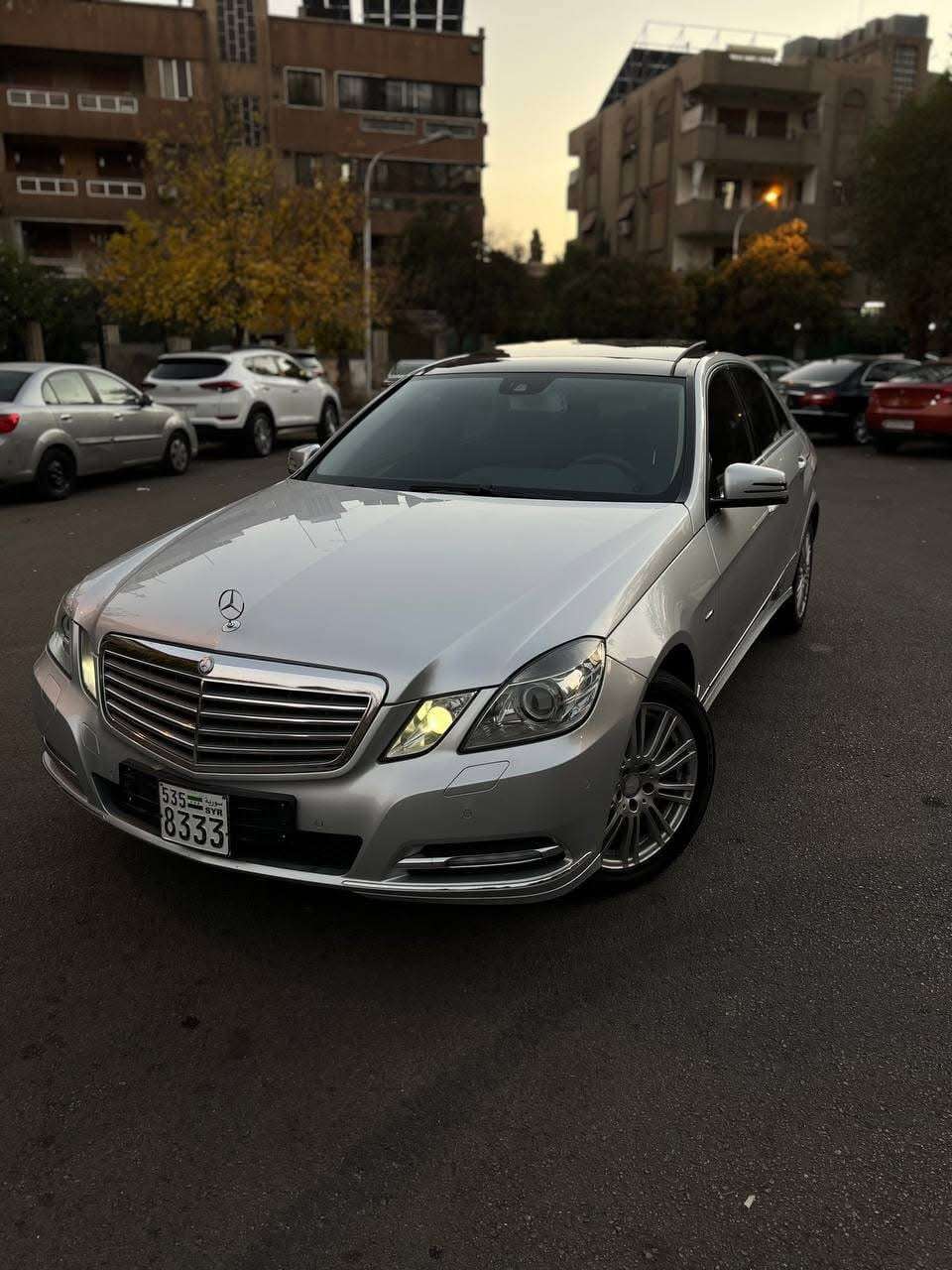 Mercedes E300 - دمشق