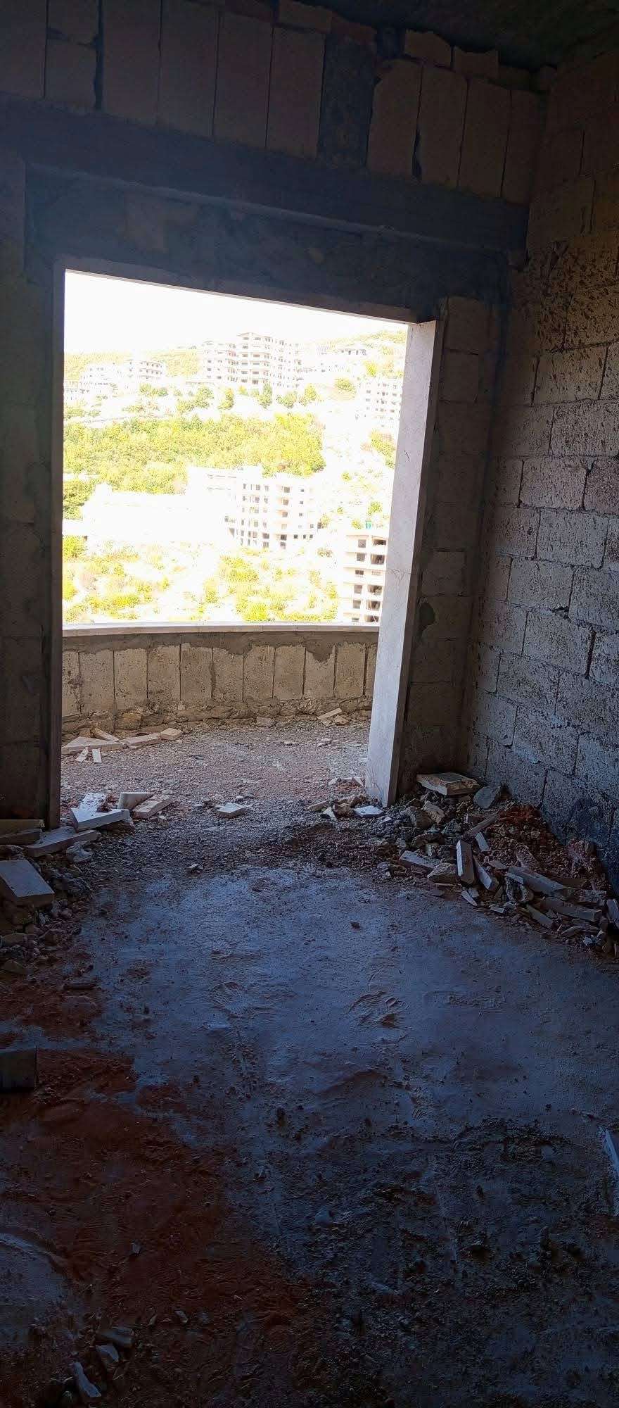 شقة سكني بمساحة 85 - صلنفة
