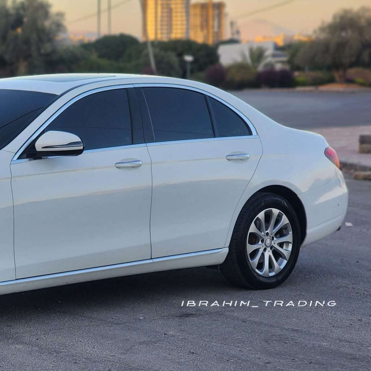 Mercedes E300 - دمشق - صورة 6