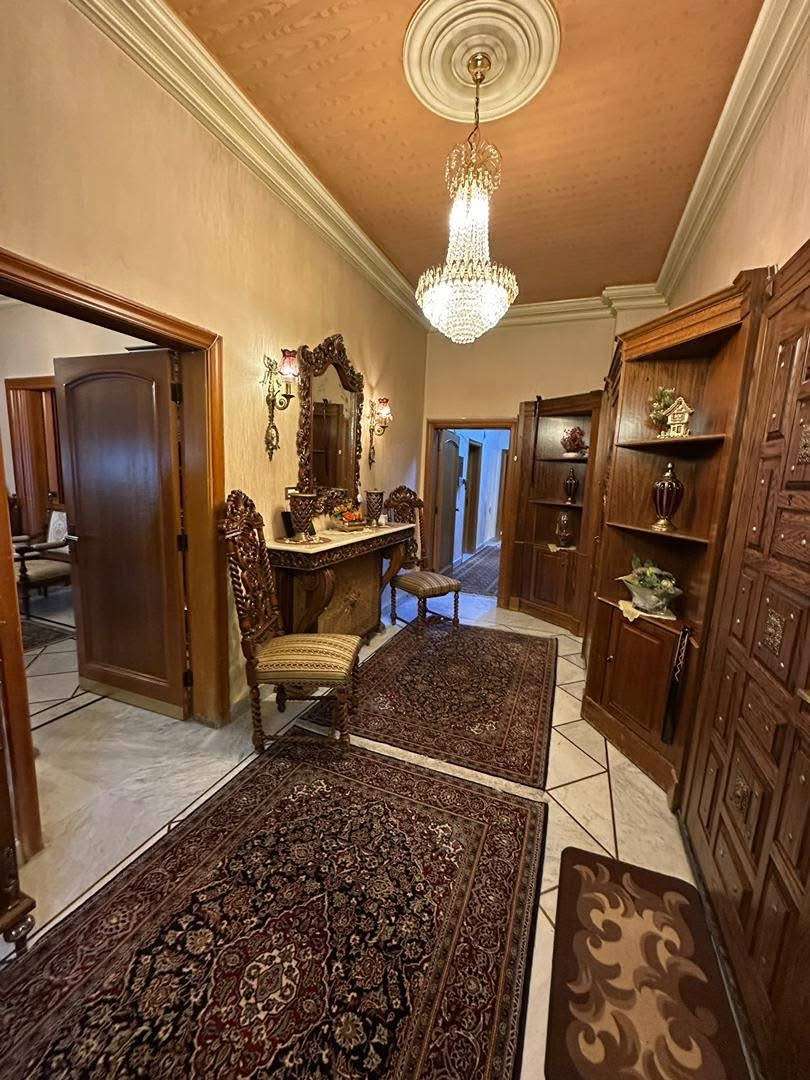 شقة سكنية بمساحة 350 م - حلب