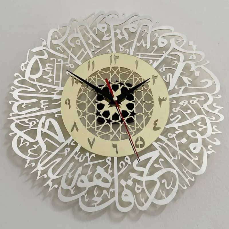 ساعات حائط باشكال متعددة - دمشق