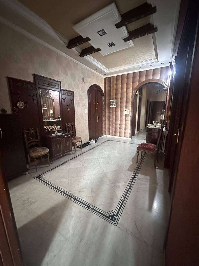 شقة سكنية بمساحة 300 م - حلب - صورة 2