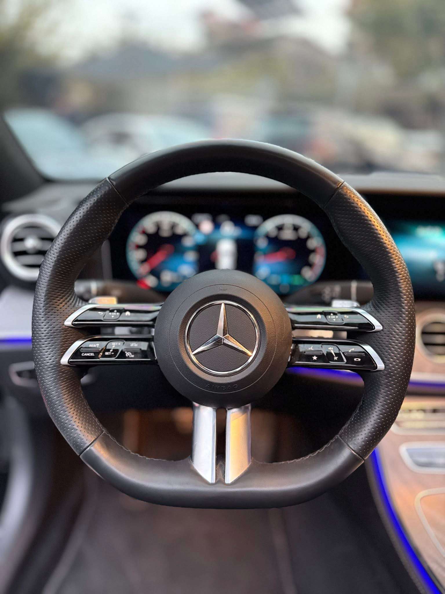 Mercedes Benz E350 - دمشق - صورة 6