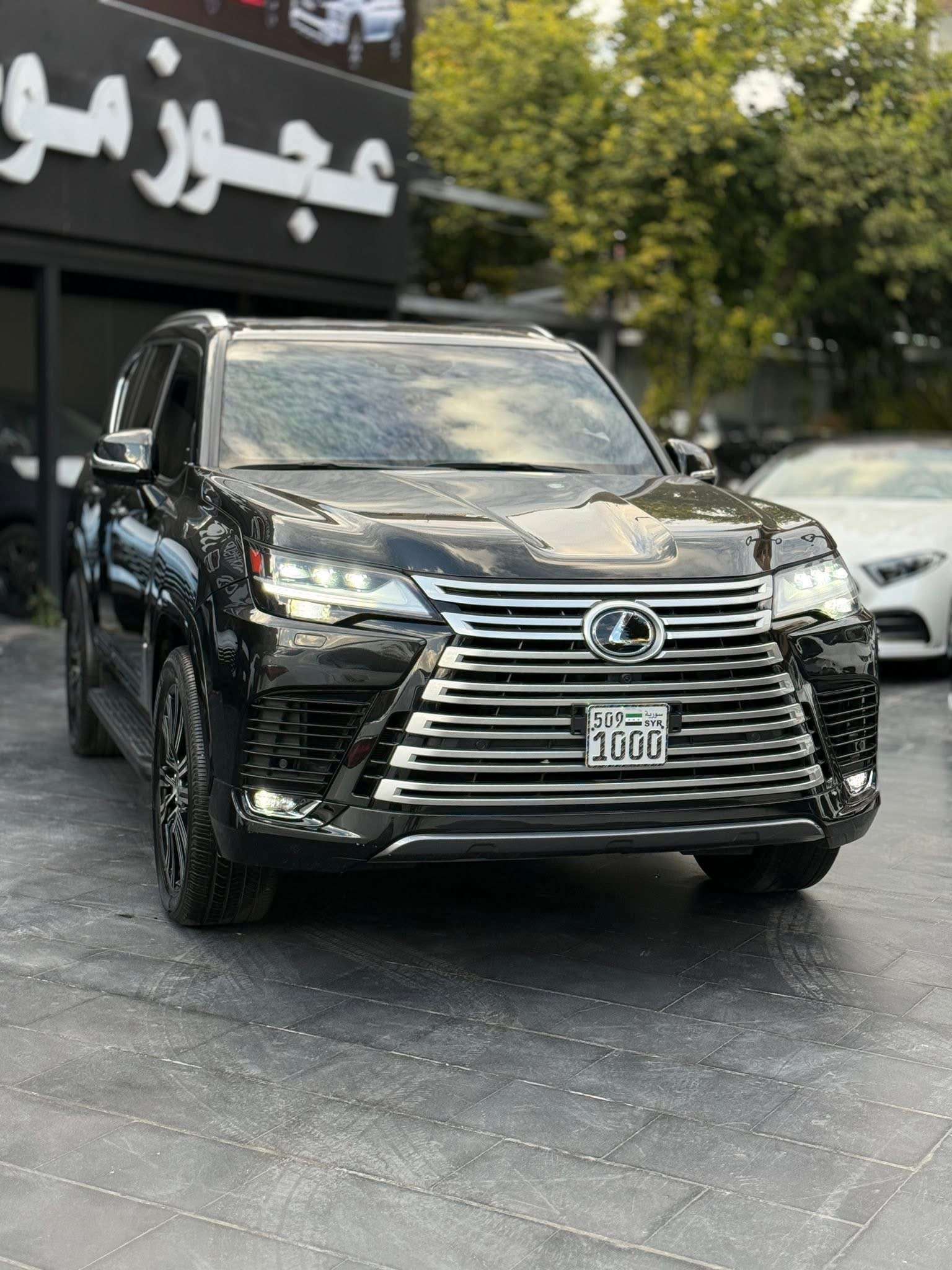 Lexus LX600 - دمشق