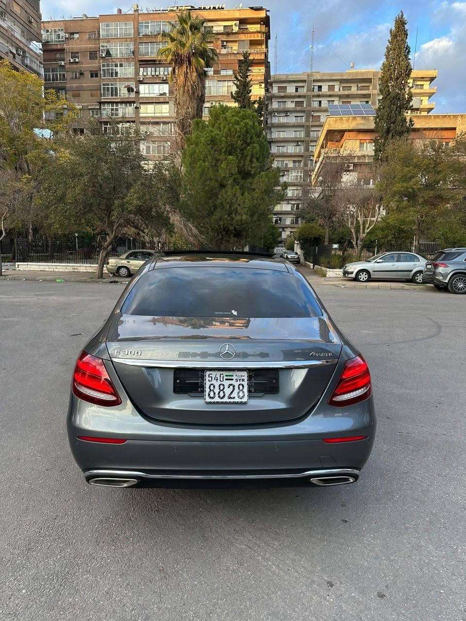 Mercedes-Benz E300 4Matic - دمشق - صورة 3