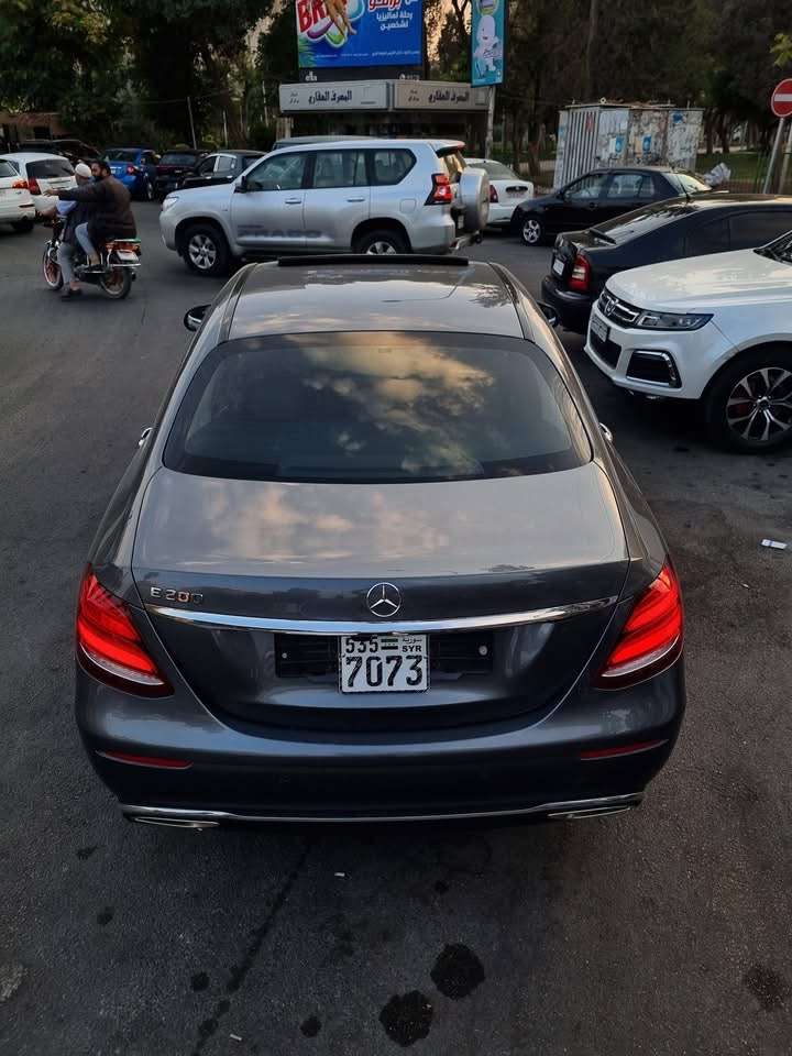Mercedes-Benz E200 - دمشق - صورة 2