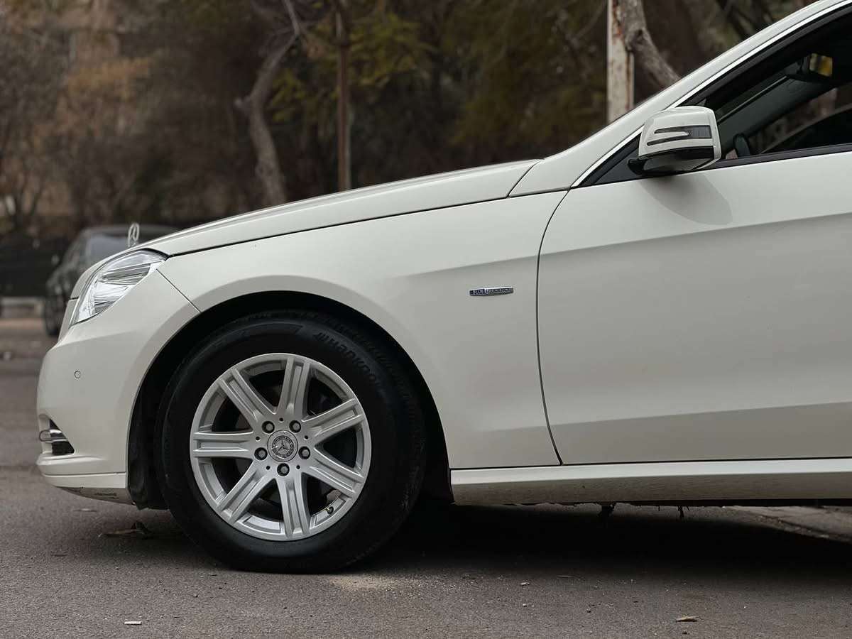 Mercedes E200 - دمشق - صورة 4