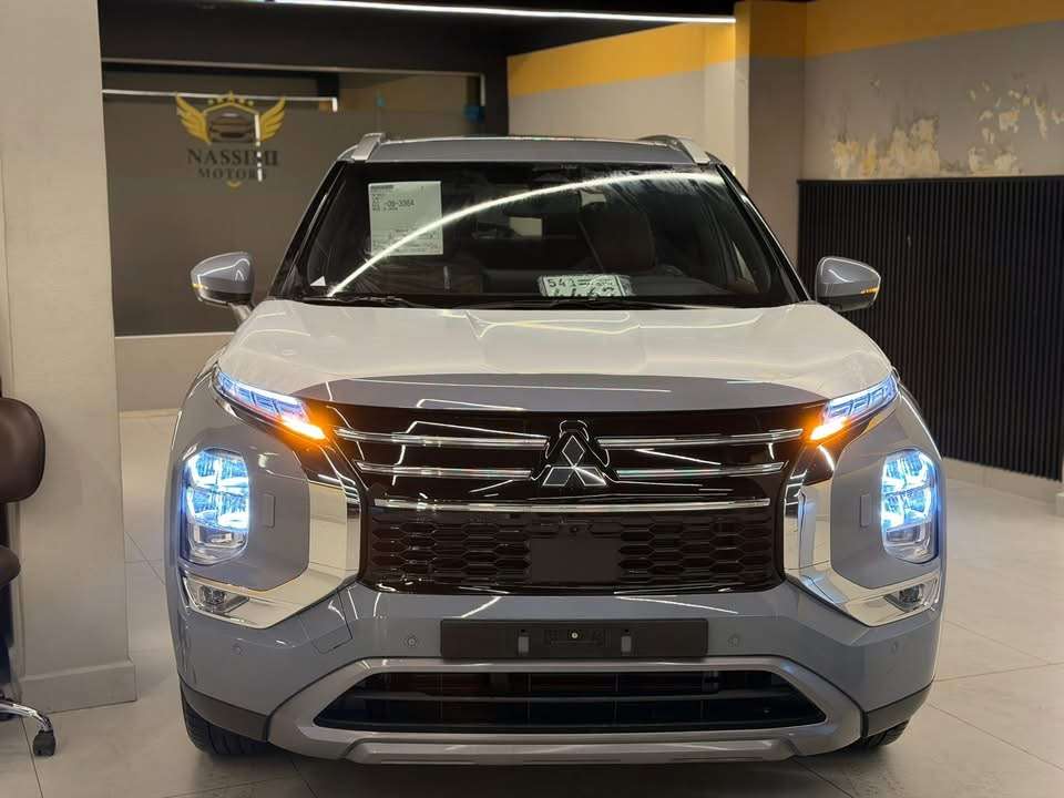 Mitsubishi Outlander - حلب