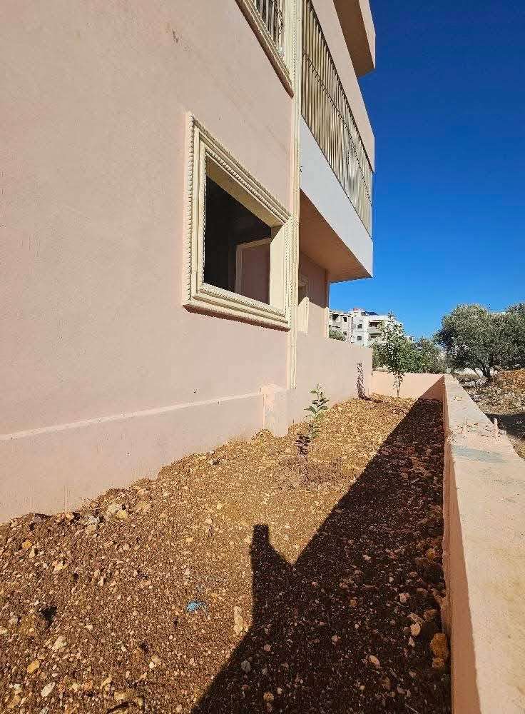 شقة ارضية على الهيكل بمساحة 125 - طرطوس - صورة 2