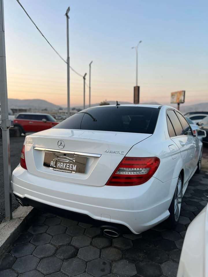 Mercedes C300 - دمشق - صورة 4