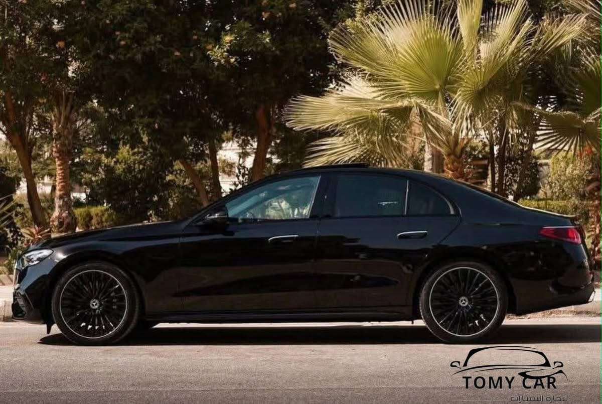 Mercedes Benz E 300 AMG - دمشق - صورة 3