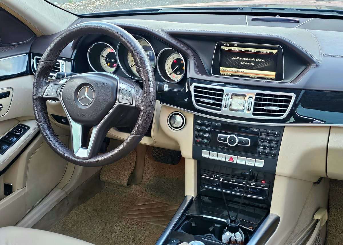 Mercedes Benz E300 - دمشق - صورة 3