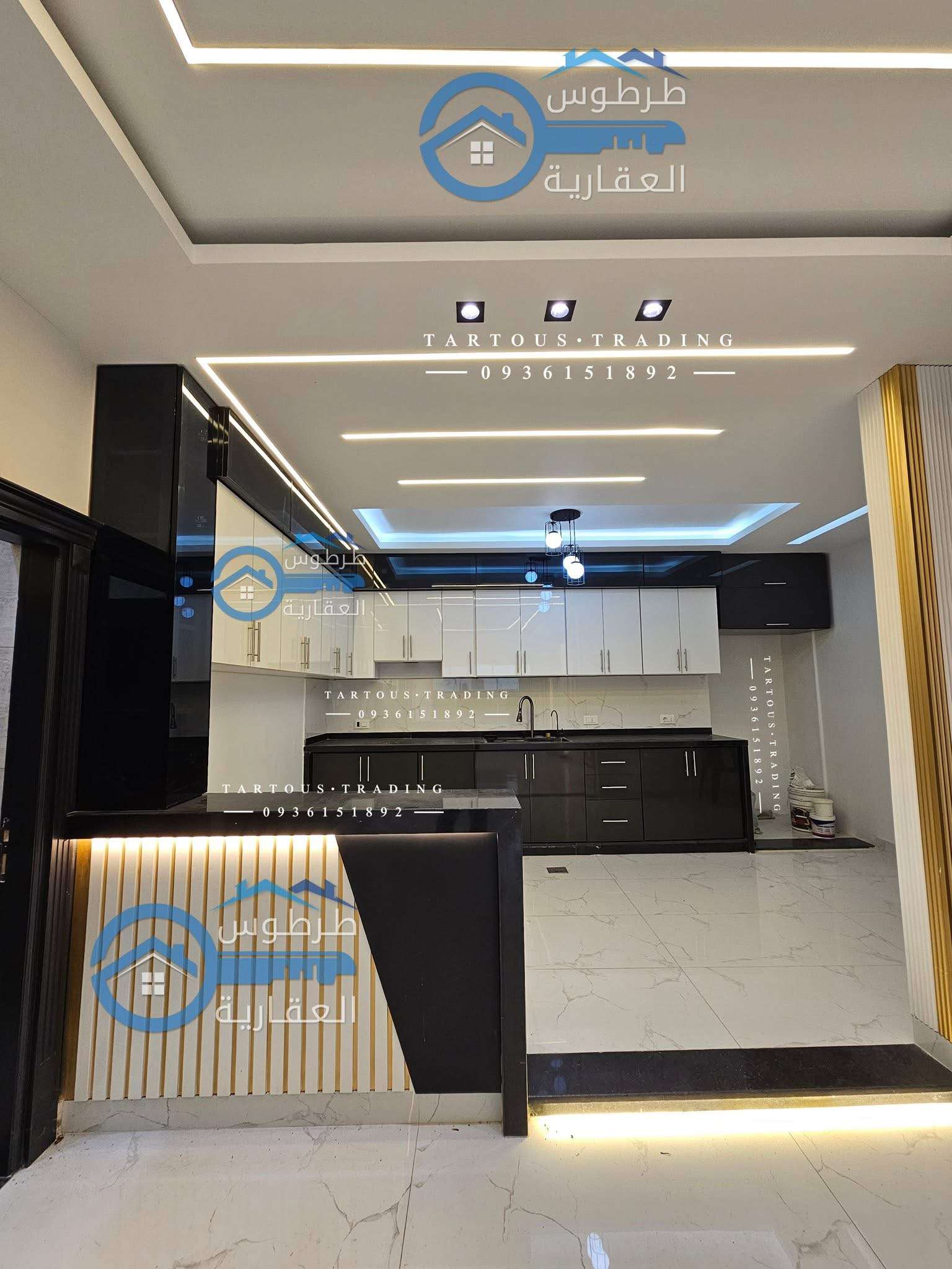 شقة مع تراس بمساحة اجمالية 210 - طرطوس