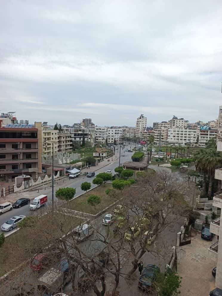 شقة مع حديقة بمساحة اجمالية 300 م - اللاذقية