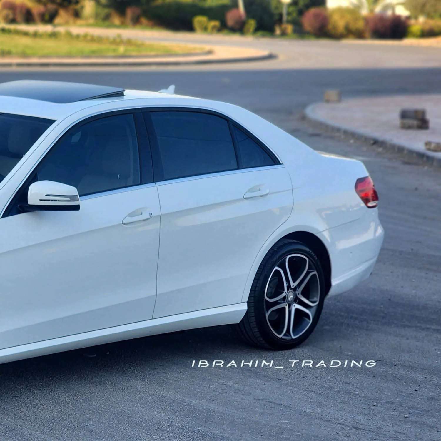 Mercedes E200 - دمشق - صورة 2