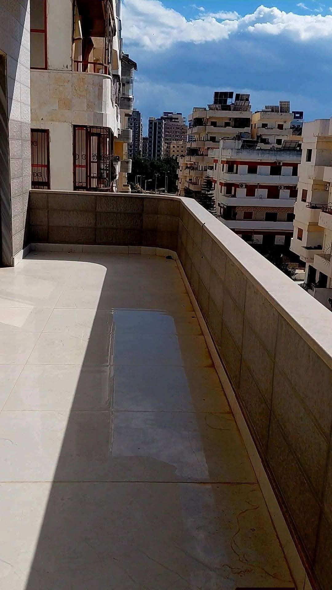 شقة بمساحة 185 - طرطوس - صورة 3