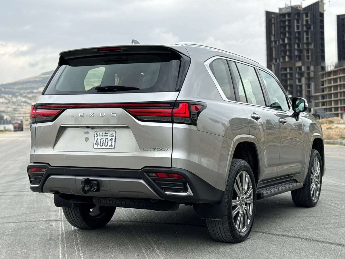 Lexus LX700h - دمشق - صورة 4