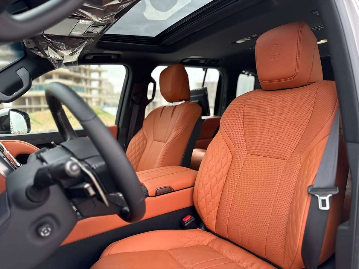 Lexus LX700h - دمشق - صورة 6